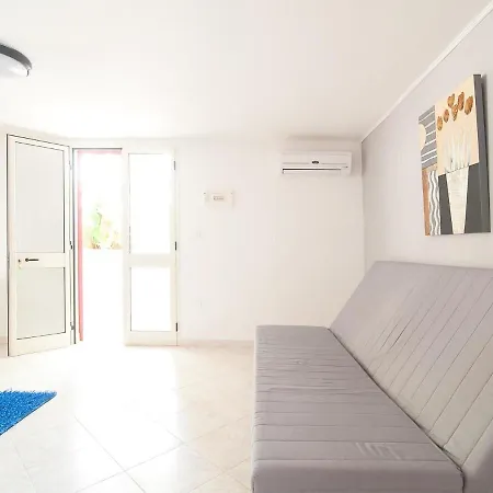 Locazione Turistica Villa Cotriero Pool Holiday home
